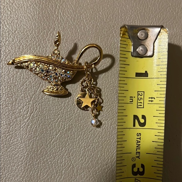 Gold Magic Lamp Brooch with Crystal Accents Vintage - Picture 4 of 4